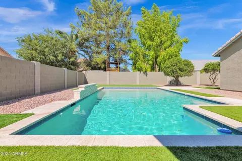826 N N Frst, Mesa, AZ 85203 photo 4