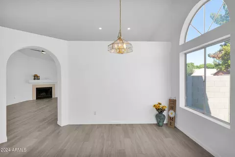 826 N N Frst, Mesa, AZ 85203 photo 12