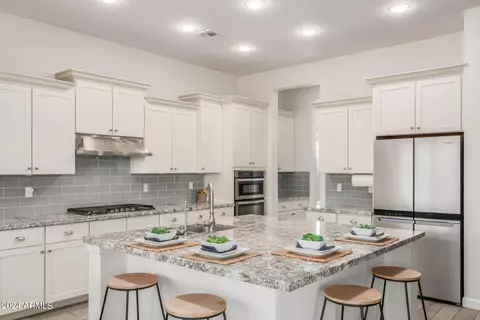 7659 E Knoll St, Mesa, AZ 85207 photo 4