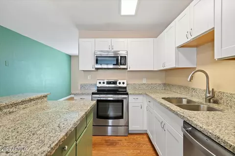 3714 W Aster Dr, Phoenix, AZ 85029
