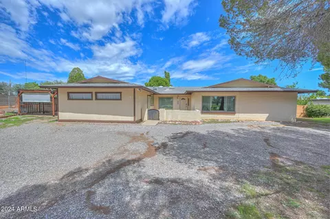 932 Cardinal Ave, Sierra Vista, AZ 85635