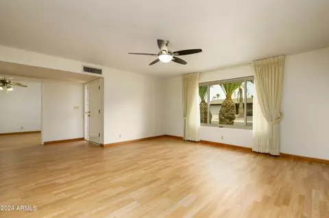 6247 Ellis St, Mesa, AZ 85205 photo 5