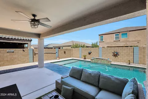 9416 W Colter St, Glendale, AZ 85305