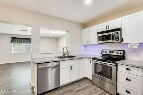 2108 W Danbury Rd, Phoenix, AZ 85023 photo 17