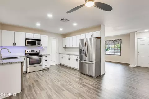 2108 W Danbury Rd, Phoenix, AZ 85023 photo 14