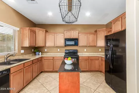 1577 E Hopkins Rd, Gilbert, AZ 85295 photo 9
