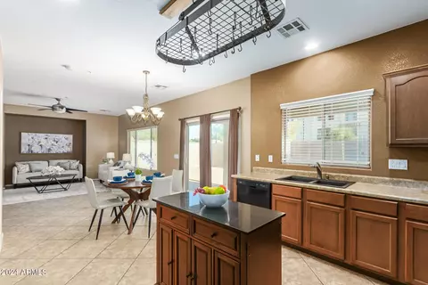 1577 E Hopkins Rd, Gilbert, AZ 85295 photo 12