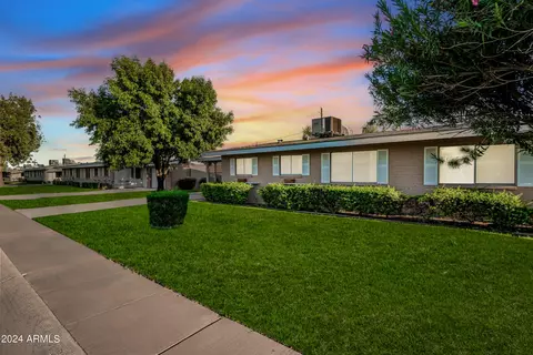 10401 W Audrey Dr, Sun City, AZ 85351