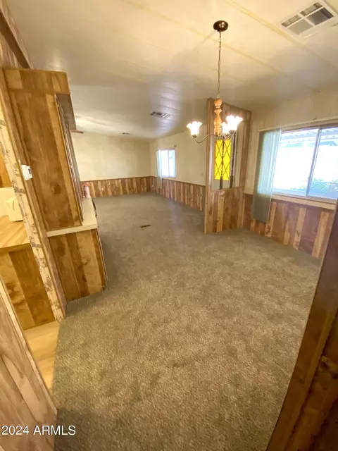 2925 E Sequoia Dr, Phoenix, AZ 85050 photo 5