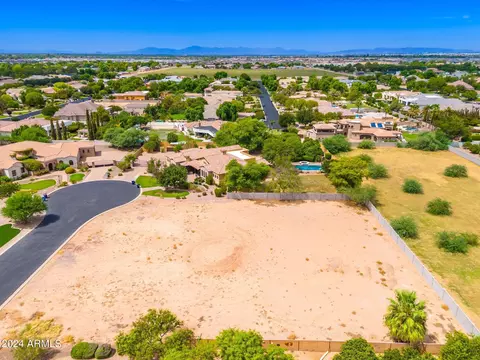 2254 E Sanoque Ct #6, Gilbert, AZ 85298 photo 6