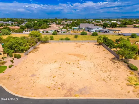 2254 E Sanoque Ct #6, Gilbert, AZ 85298 photo 5
