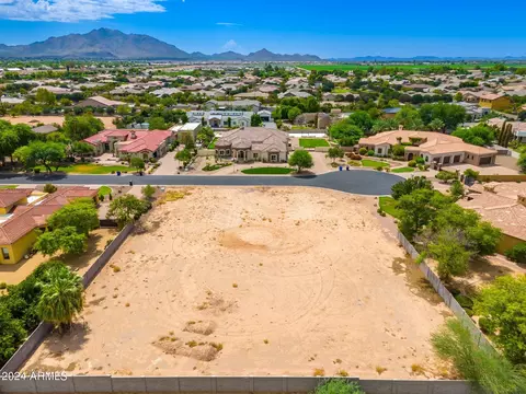 2254 E Sanoque Ct #6, Gilbert, AZ 85298 photo 7