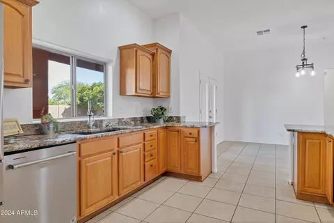 815 E Joy Ranch Rd, Phoenix, AZ 85086 photo 11