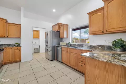 815 E Joy Ranch Rd, Phoenix, AZ 85086 photo 9