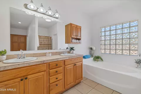 815 E Joy Ranch Rd, Phoenix, AZ 85086 photo 13