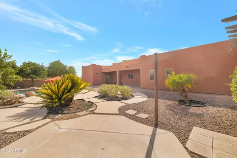 815 E Joy Ranch Rd, Phoenix, AZ 85086 photo 6