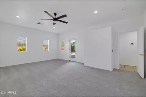 815 E Joy Ranch Rd, Phoenix, AZ 85086 photo 12