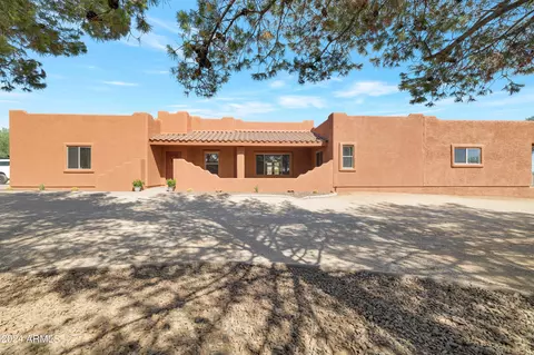 815 E Joy Ranch Rd, Phoenix, AZ 85086 photo 3