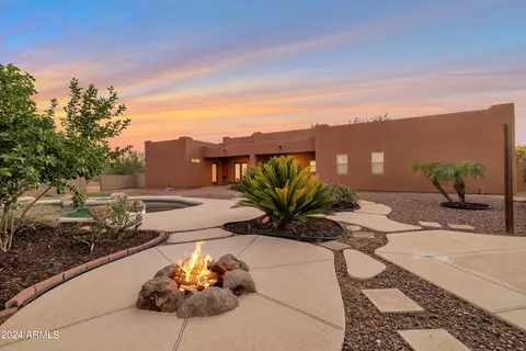 815 E Joy Ranch Rd, Phoenix, AZ 85086