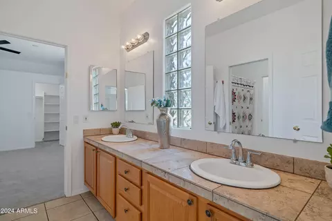 815 E Joy Ranch Rd, Phoenix, AZ 85086 photo 16