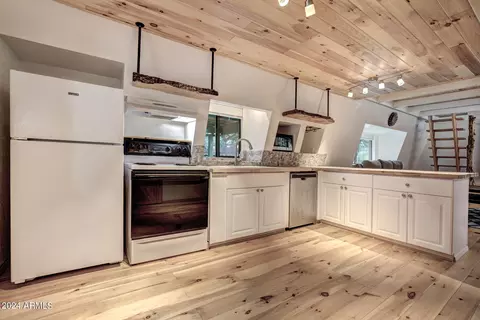 8594 W Lufkin Dr, Pine, AZ 85544 photo 13