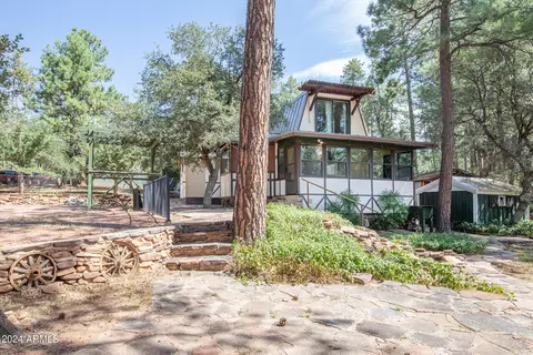 8594 W Lufkin Dr, Pine, AZ 85544