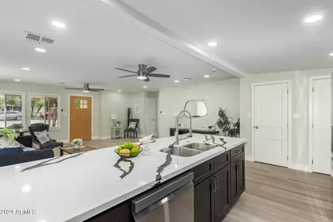 1002 E Pierson St, Phoenix, AZ 85014 photo 7
