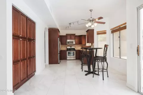1120 E Artesian Way, Gilbert, AZ 85234 photo 22