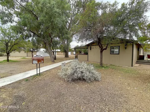 336 N Buckhorn Ct, Queen Valley, AZ 85118