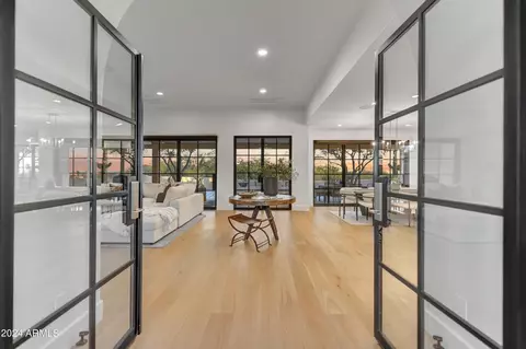 9015 E Los Gatos Dr, Scottsdale, AZ 85255