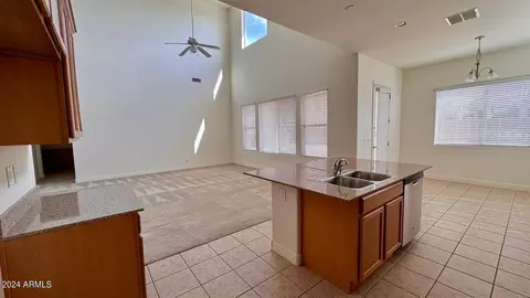 3651 E Donato Dr, Gilbert, AZ 85298 photo 8