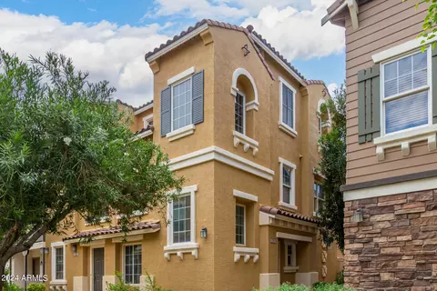 1291 S Owl Dr, Gilbert, AZ 85296 photo 3