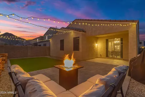4371 W Horsenettle Dr, San Tan Valley, AZ 85142