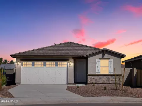 19000 N Silver Dog Way, Maricopa, AZ 85138