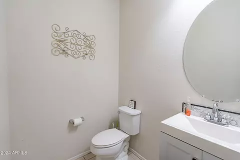 Bath - 11040 E Tumbleweed Ave, Mesa, AZ 85212 photo 4 of 10