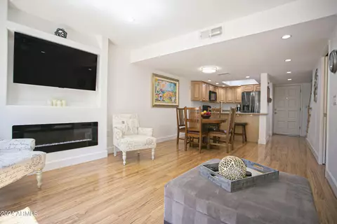 122 S Hardy Dr #12, Tempe, AZ 85281