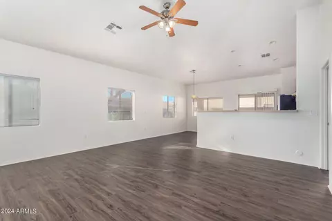 2602 E Pecan Rd, Phoenix, AZ 85040 photo 5