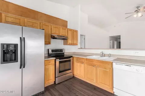 2602 E Pecan Rd, Phoenix, AZ 85040 photo 8