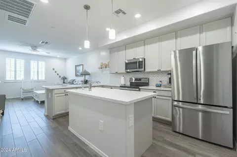 1825 E Hampton Ln #109, Gilbert, AZ 85295