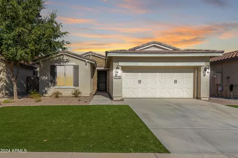 2325 S Minneola Ln, Gilbert, AZ 85295