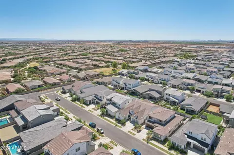 View/Area - 10139 E Toledo Ave, Mesa, AZ 85212 photo 4 of 19