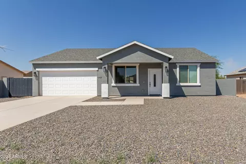 12410 W Lobo Dr, Arizona City, AZ 85123