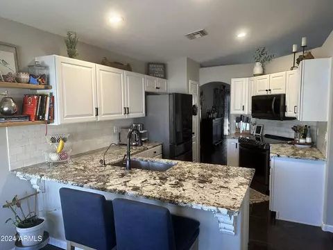 2533 E Vista Bonita Dr, Phoenix, AZ 85024
