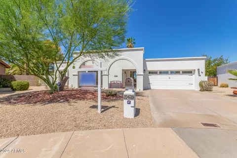 10418 S 46th Way, Phoenix, AZ 85044