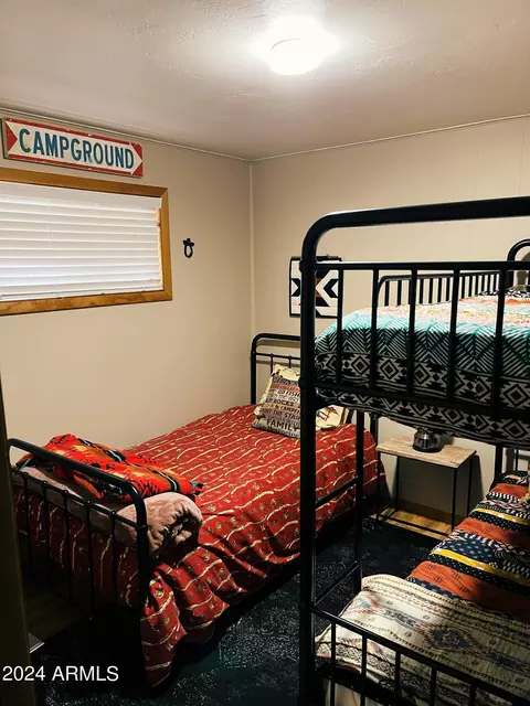 3335 Little Pine Dr, Overgaard, AZ 85933 photo 8