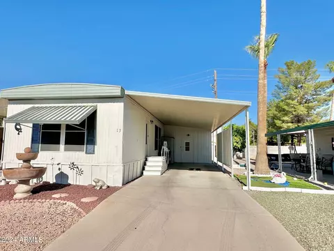 303 S Recker Rd #13, Mesa, AZ 85206