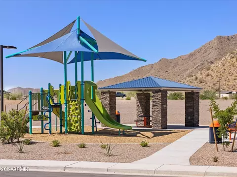 5011 W Hunter Trl, Queen Creek, AZ 85142