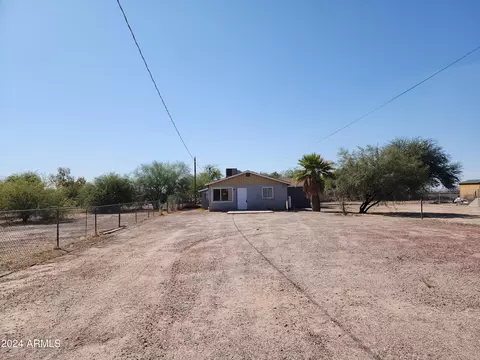 117 W Alsdorf Rd, Eloy, AZ 85131