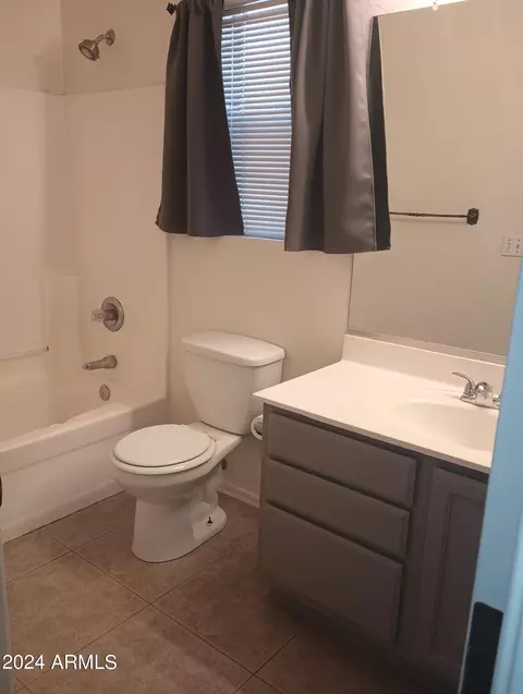 2070 E Catclaw St, Gilbert, AZ 85296 photo 5