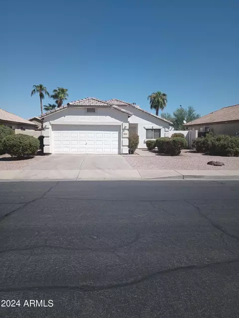 2070 E Catclaw St, Gilbert, AZ 85296